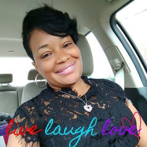 Meet your Posher, Stacey